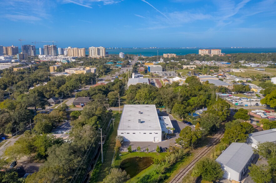 More Photos Of 1060 Goodrich Ave, Sarasota Warehouse For Sale