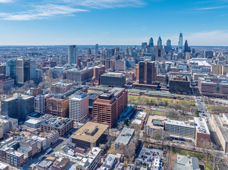More Photos Of 101 N Independence Mall E, Philadelphia Office For Lease