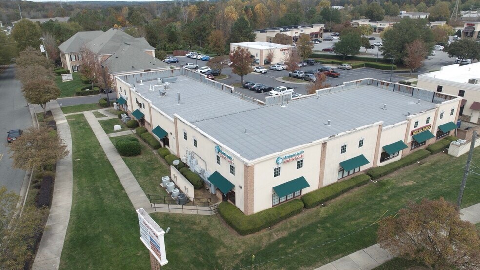 More Photos Of 10210 Couloak Dr, Charlotte Restaurant For Sale