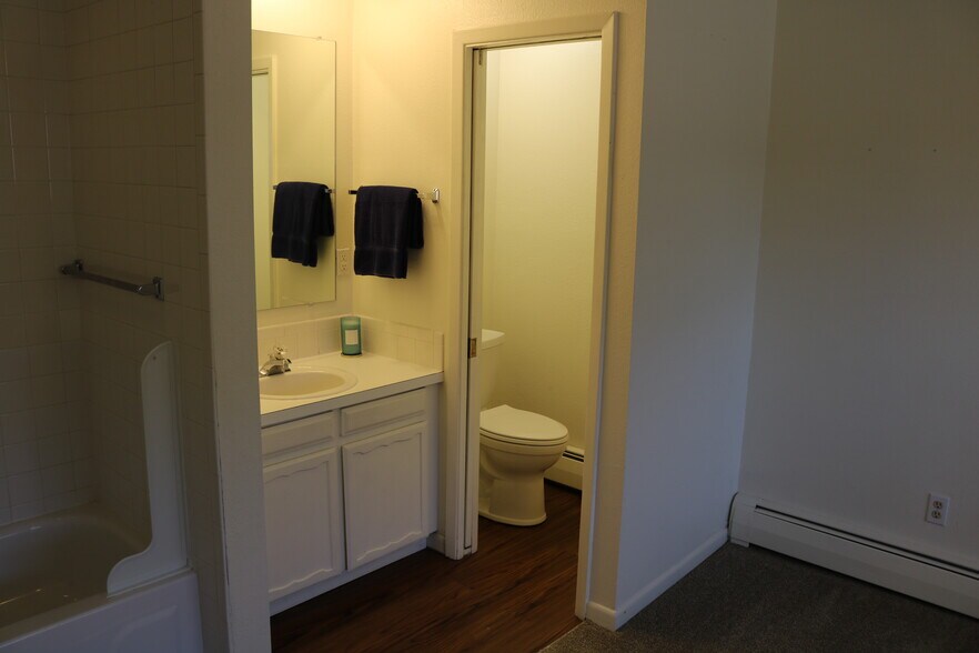 More Photos Of 333 23rd Ave, Longmont Apartments For Sale