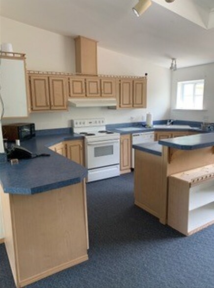 More Photos Of 6310 18th St E, Fife Office For Lease