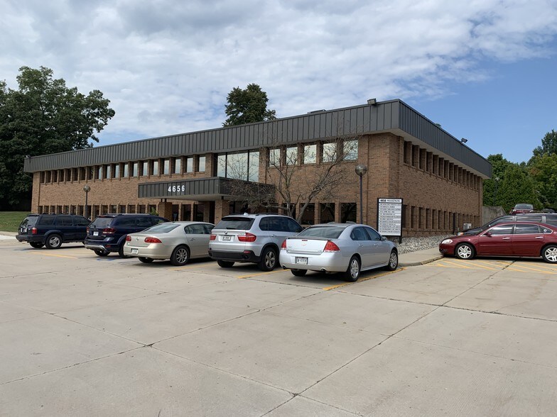 More Photos Of 4656 W Jefferson Blvd, Fort Wayne Unknown For Lease