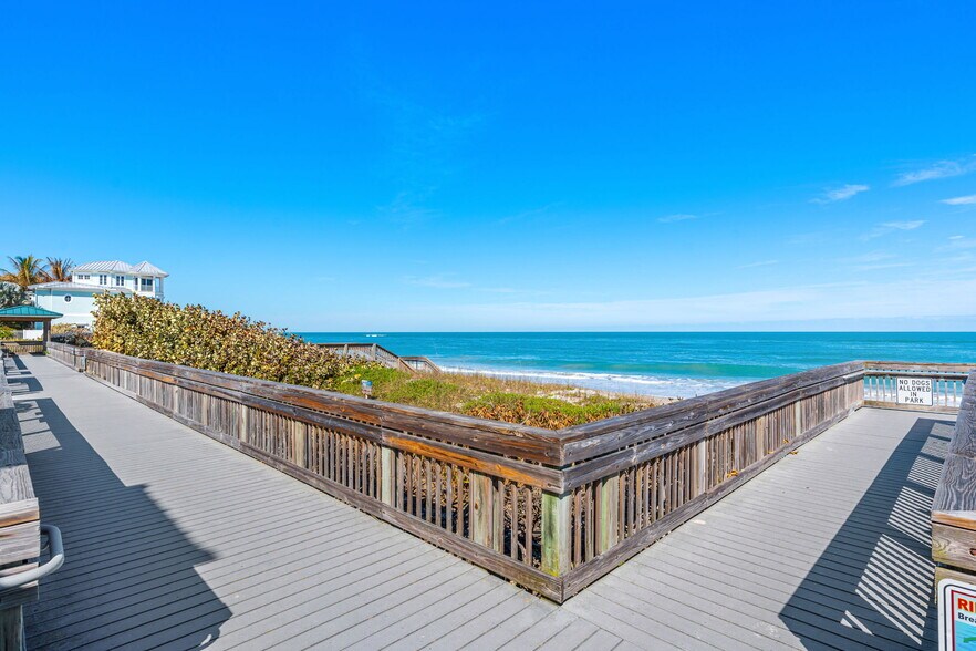 More Photos Of 9300 N A1A, Vero Beach Freestanding For Sale