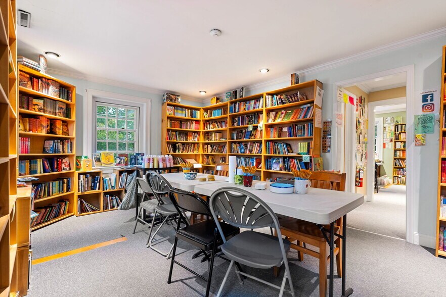 More Photos Of 504 Main St, Medfield Office For Sale