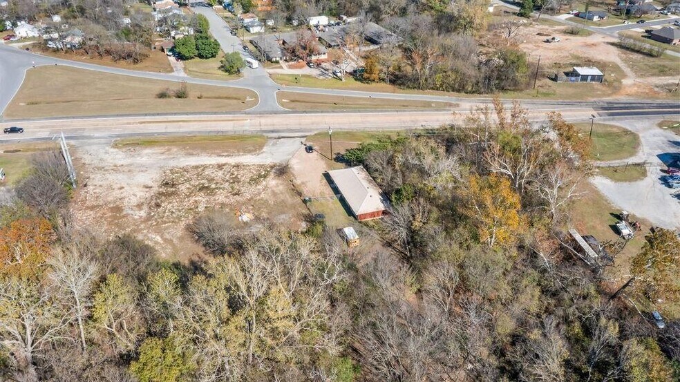 More Photos Of 530 E Hwy 69, Denison Office For Sale