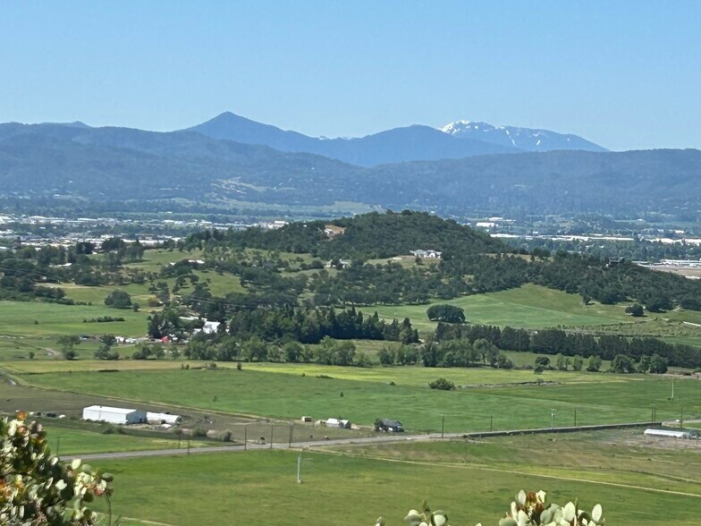 More Photos Of 5908 Foothill Rd, Central Point Land For Sale