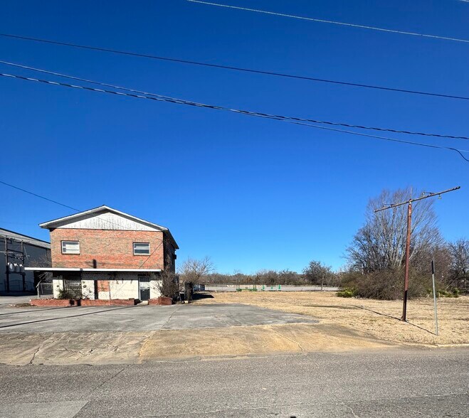 Primary Photo Of 2024 Avenue C, Birmingham Office Residential For Sale