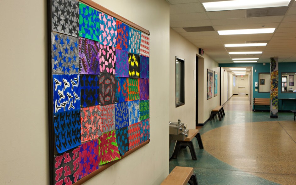 More Photos Of 1401 Old Coors Rd SW, Albuquerque Schools For Lease