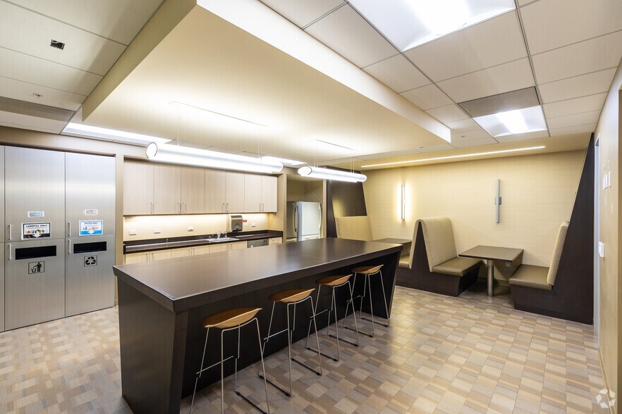 More Photos Of 550 California St, San Francisco Office For Lease