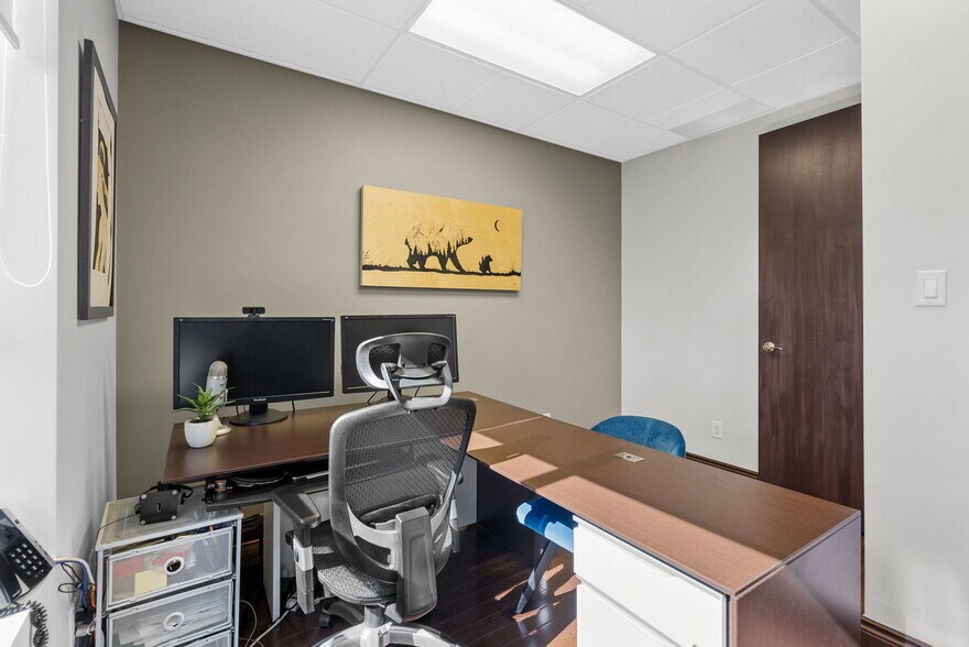 More Photos Of 130 Terence Matthews Cres, Ottawa Office For Sale