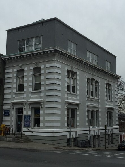 More Photos Of 27 N Broadway, Tarrytown Medical For Lease