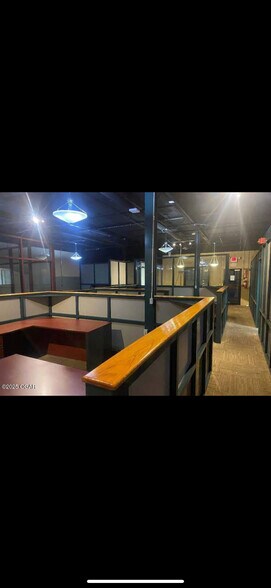 More Photos Of 108 Dairy st, Monett Office For Sale