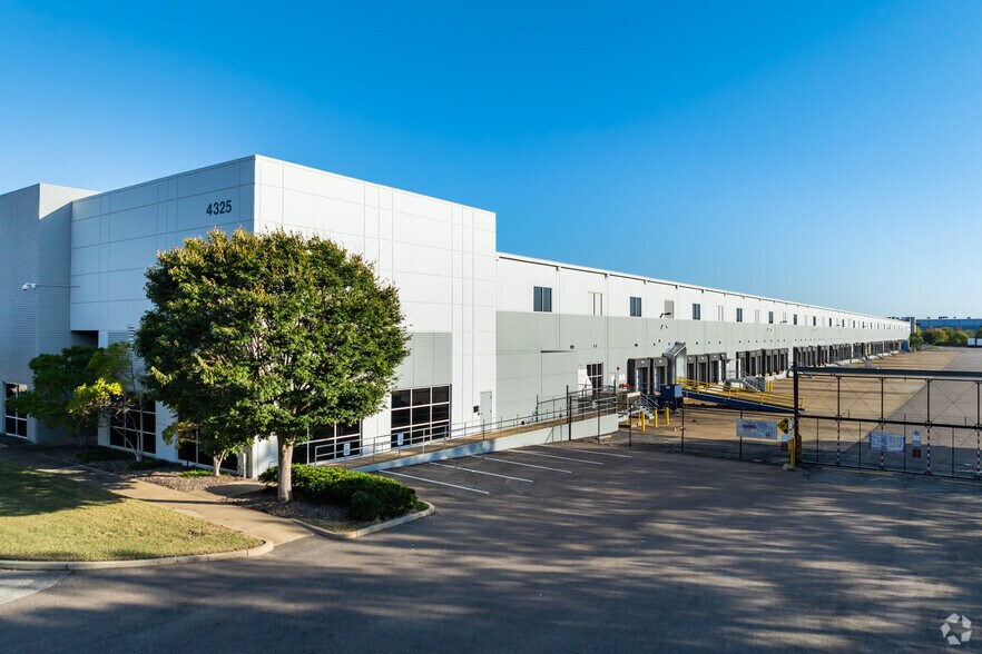 Primary Photo Of 4325 Executive Dr, Southaven Distribution For Lease