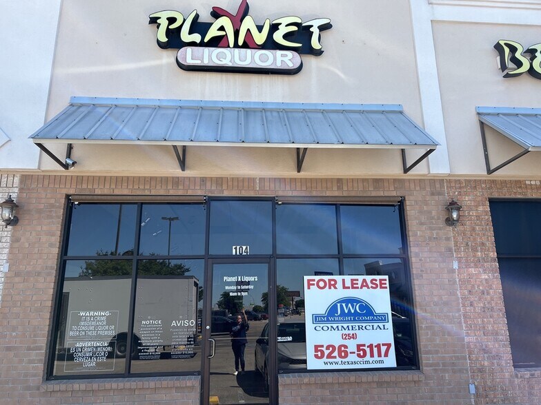 More Photos Of 4008 E Stan Schlueter Loop, Killeen Unknown For Lease