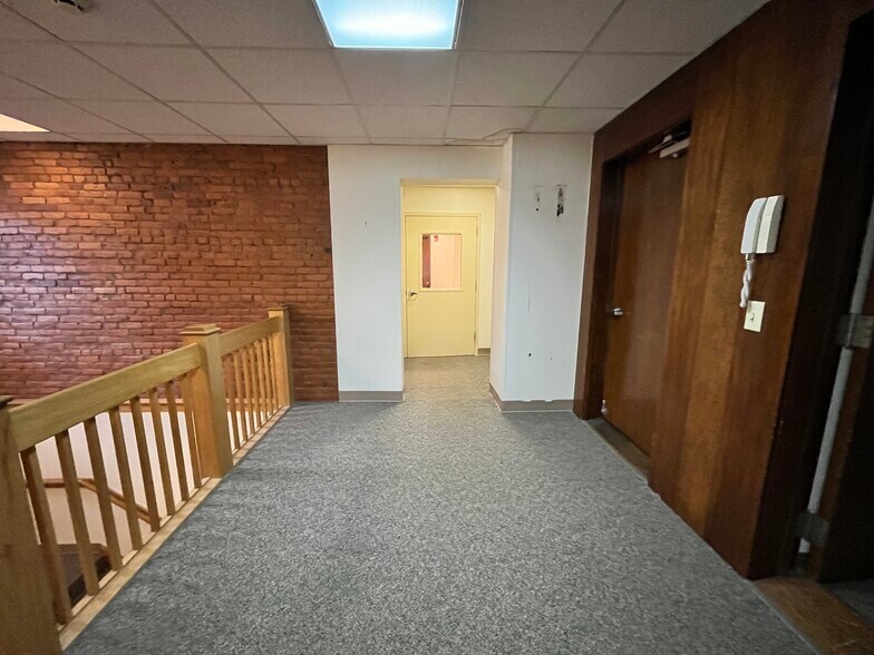 More Photos Of 84 Scio St, Rochester Storefront Retail Office For Lease