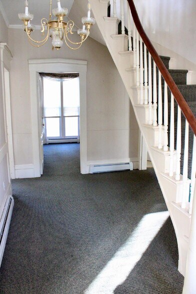 More Photos Of 170 Lowell St, Manchester Office For Lease