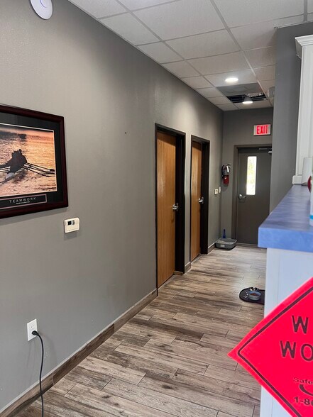 More Photos Of 1075 N Ronald Reagan Blvd, Longwood Warehouse For Lease