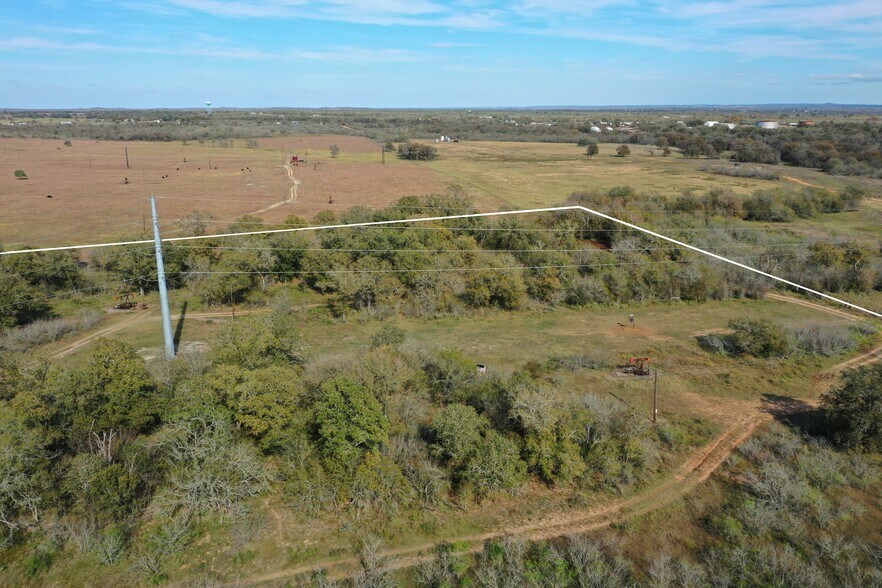 More Photos Of 1226 San Marcos Hwy, Luling Land For Sale