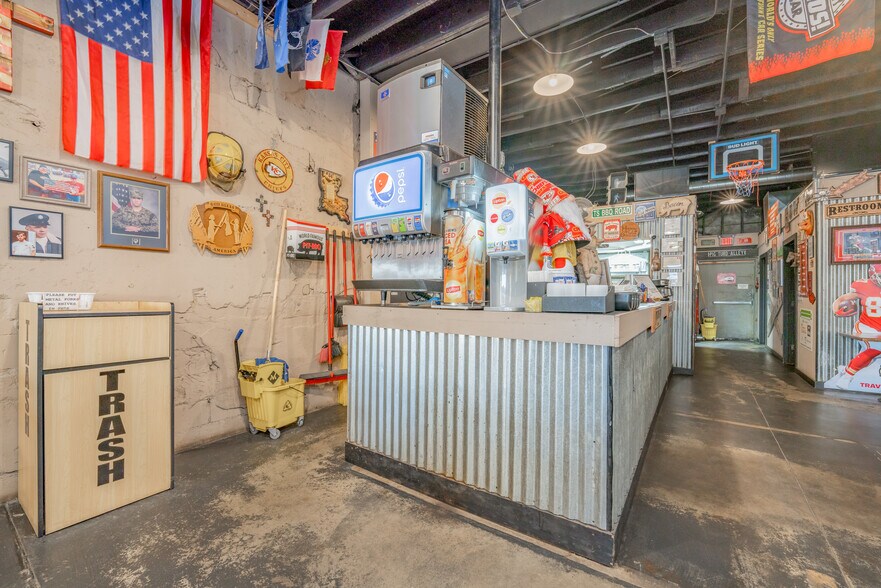 More Photos Of 215 N Washington Ave, Wellington Restaurant For Sale