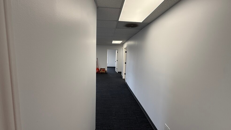 More Photos Of 11801 Brinley Ave, Louisville Medical For Lease