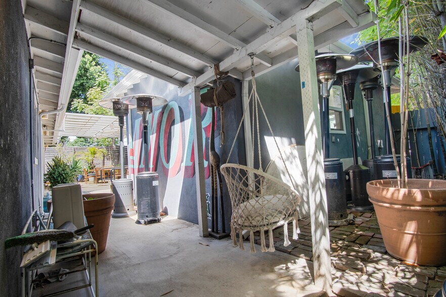 More Photos Of 4760 York Blvd, Los Angeles Office For Sale
