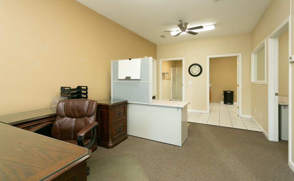 More Photos Of 11811 Upham St, Broomfield Warehouse For Lease