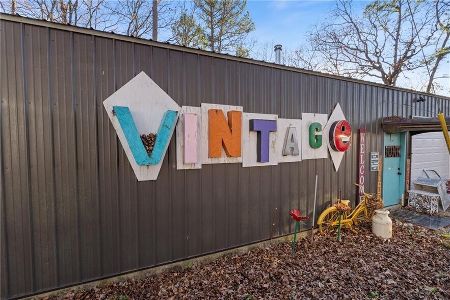 More Photos Of 1387 County Road 306, Berryville Hospitality For Sale