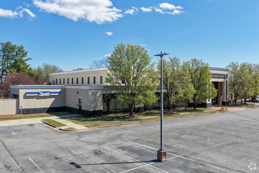 Primary Photo Of 302 Highway St, Madison Medical For Lease