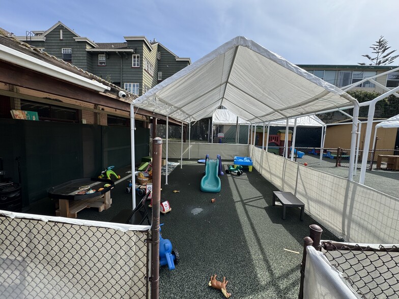 More Photos Of 2330 Prince St, Berkeley Schools For Sale