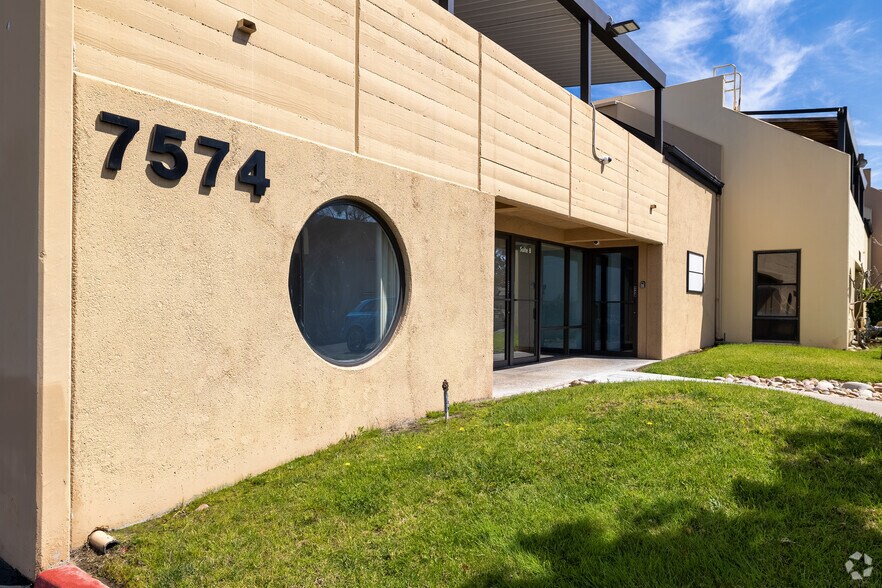More Photos Of 7574 Trade St, San Diego Research And Development For Lease