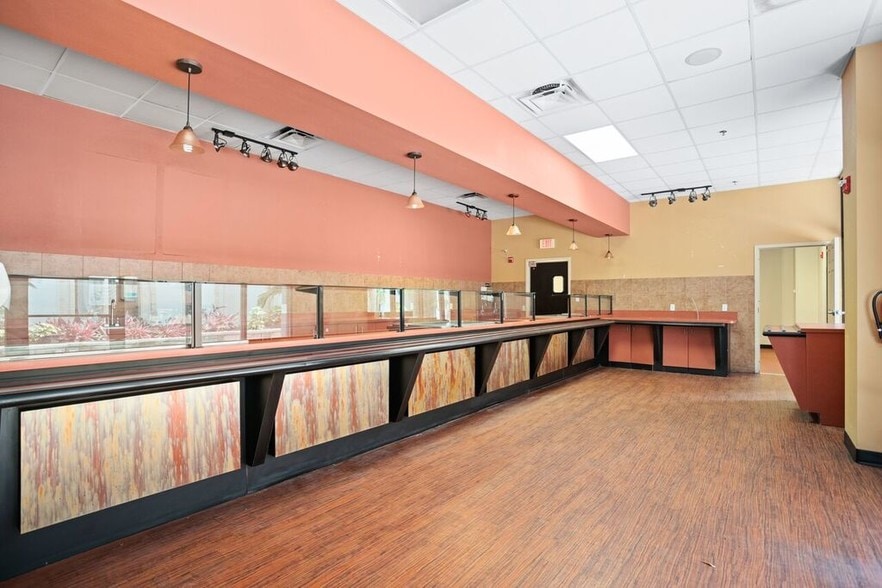 More Photos Of 222 Broadway, Kissimmee Office For Lease