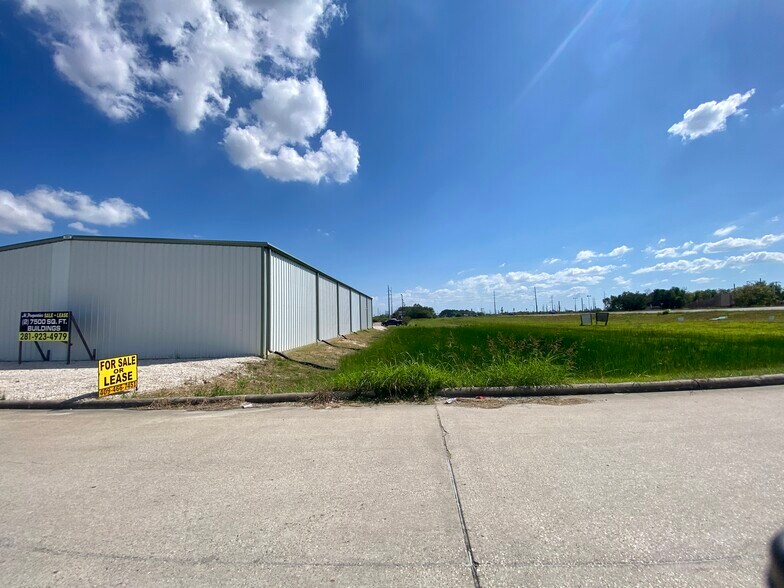 More Photos Of 2023 H O Mills hwy, Port Arthur Warehouse For Lease