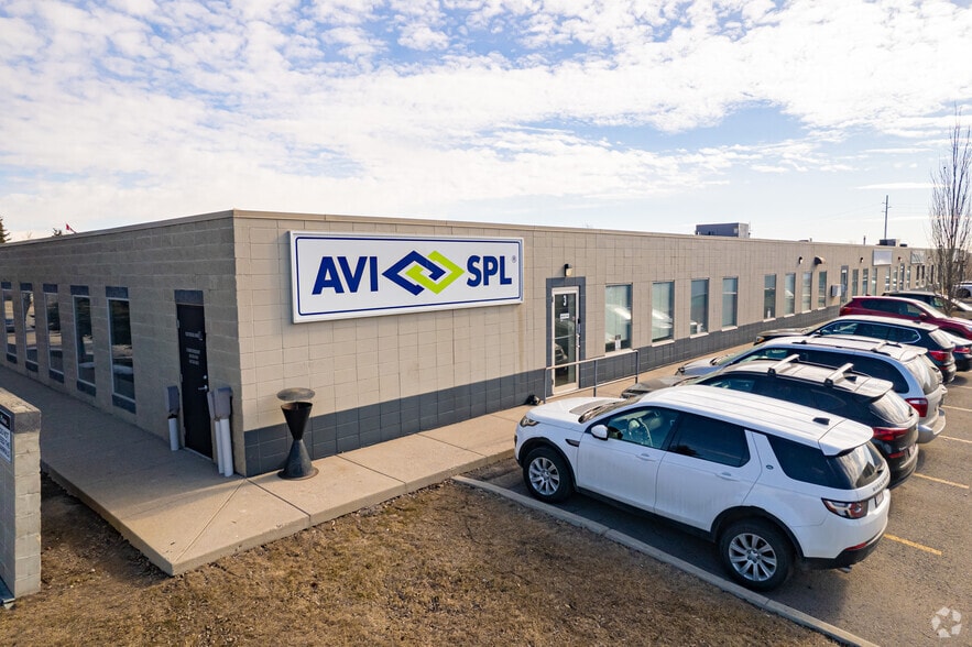 More Photos Of 5030 13th St SE, Calgary Warehouse For Lease