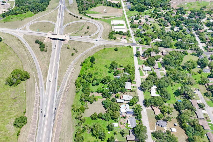 More Photos Of 102 Dixie Street, Brenham Land For Sale