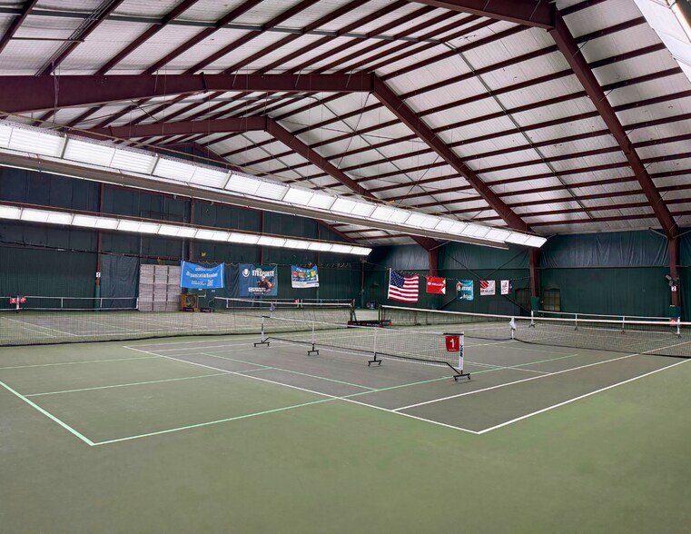 More Photos Of 600 S 5th Ave, Mayodan Health Club For Sale