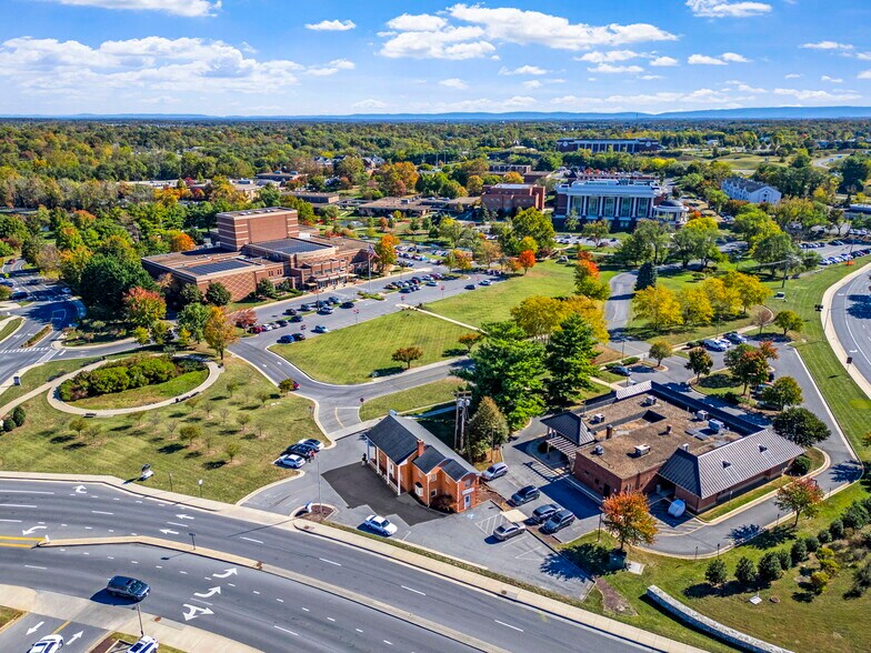 More Photos Of 650 Millwood Ave, Winchester Office For Lease