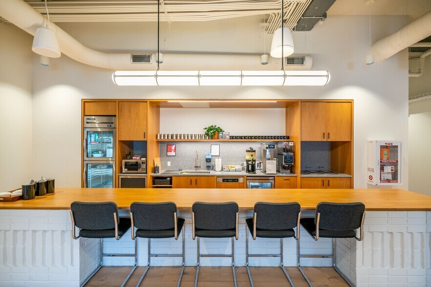 More Photos Of 830 NE Holladay St, Portland Coworking Space