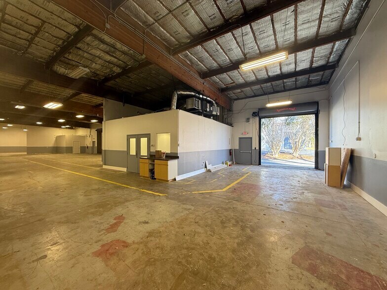 More Photos Of 810 NW 25th Ave, Ocala Warehouse For Lease