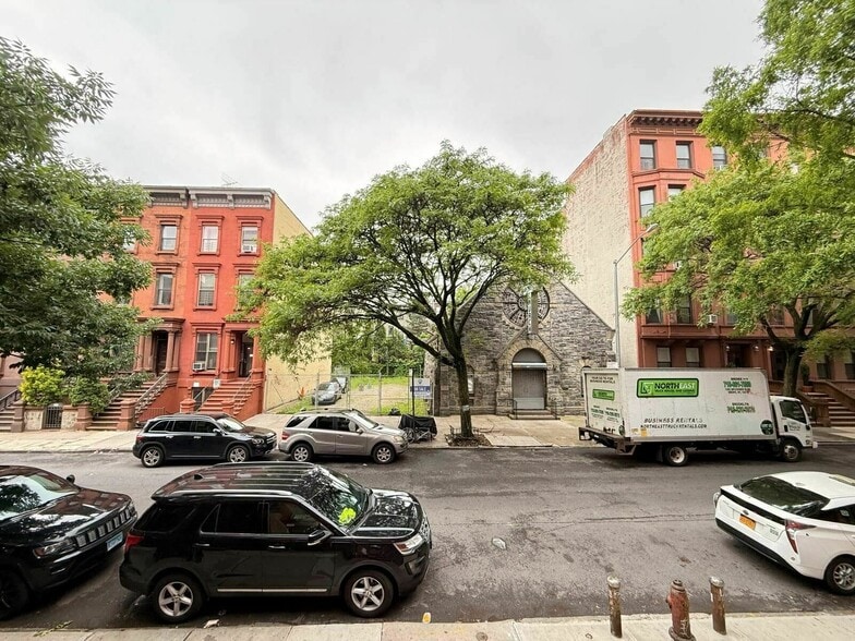 More Photos Of 142 W 131st St, New York Land For Sale