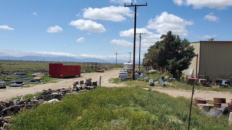 More Photos Of 41614 102nd St E, Palmdale Industrial For Lease