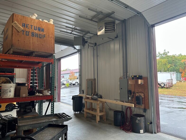 More Photos Of 237 Londonderry Tpke, Hooksett Industrial For Lease