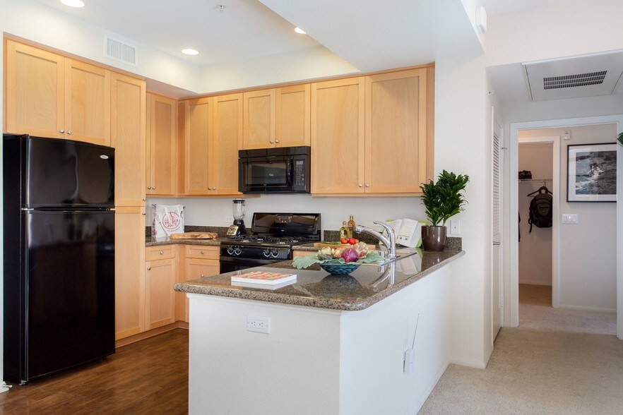 More Photos Of 700 S Myrtle Ave, Monrovia Apartments For Lease