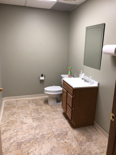 More Photos Of 1330 Niagara Falls Blvd, Tonawanda Storefront Retail Office For Lease