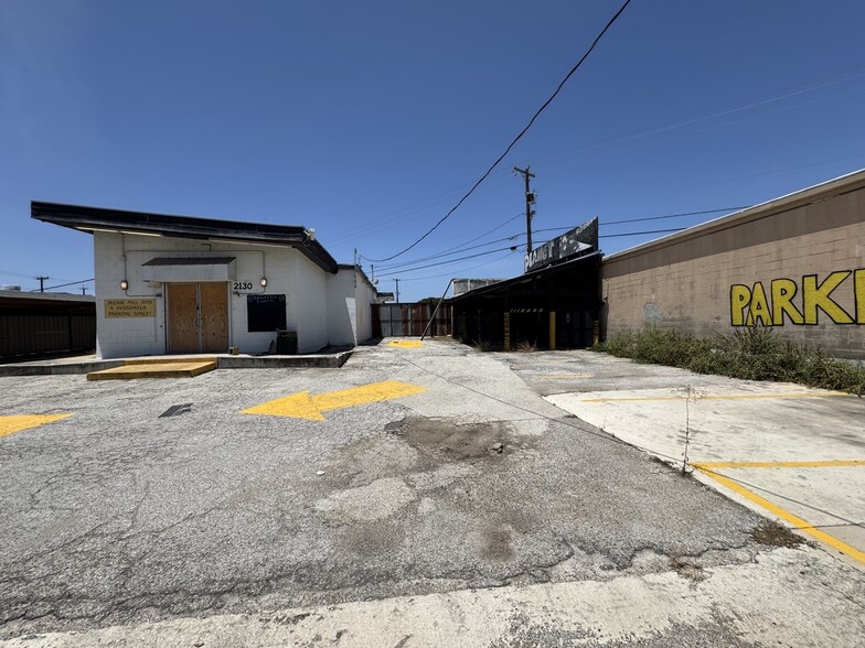 More Photos Of 2130 Austin Hwy, San Antonio General Retail For Sale