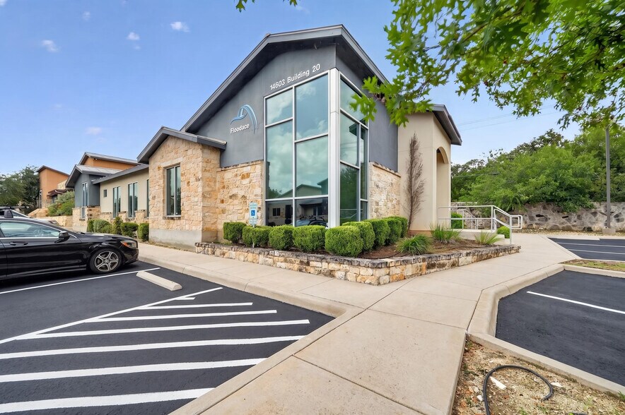More Photos Of 14603 Huebner Rd, San Antonio Office For Lease