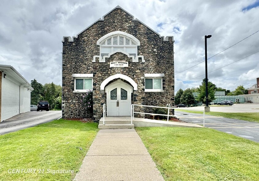 Primary Photo Of 1214 N Michigan Ave, Saginaw Specialty For Sale