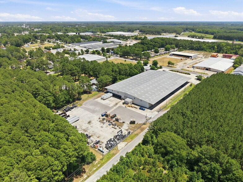 More Photos Of 1526 S Brightleaf Blvd, Smithfield Warehouse For Lease