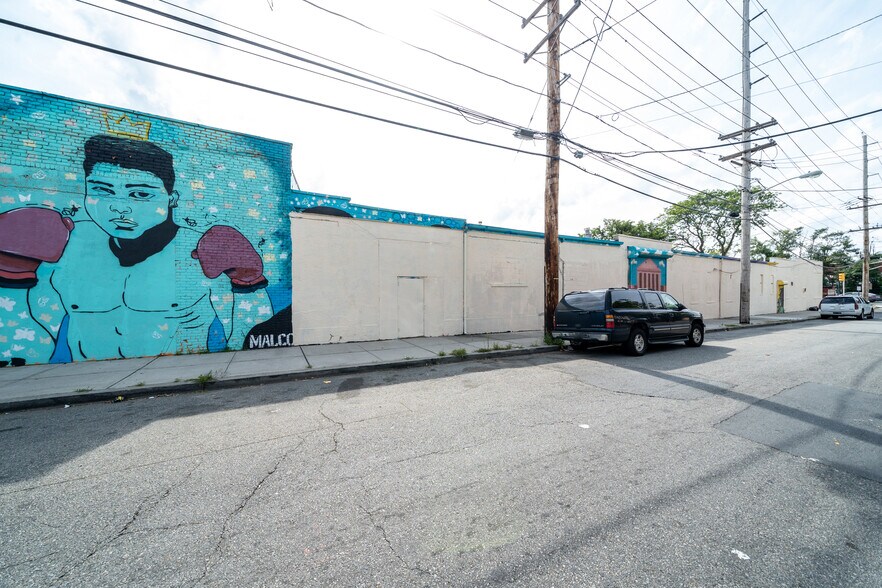 More Photos Of 1 Ocean Ave, Jersey City Storefront For Lease