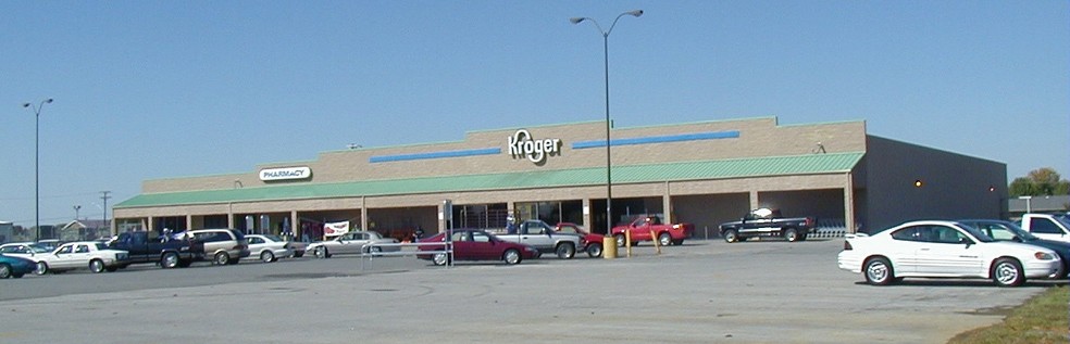 Primary Photo Of 1505 E Broadway St, Campbellsville Supermarket For Lease