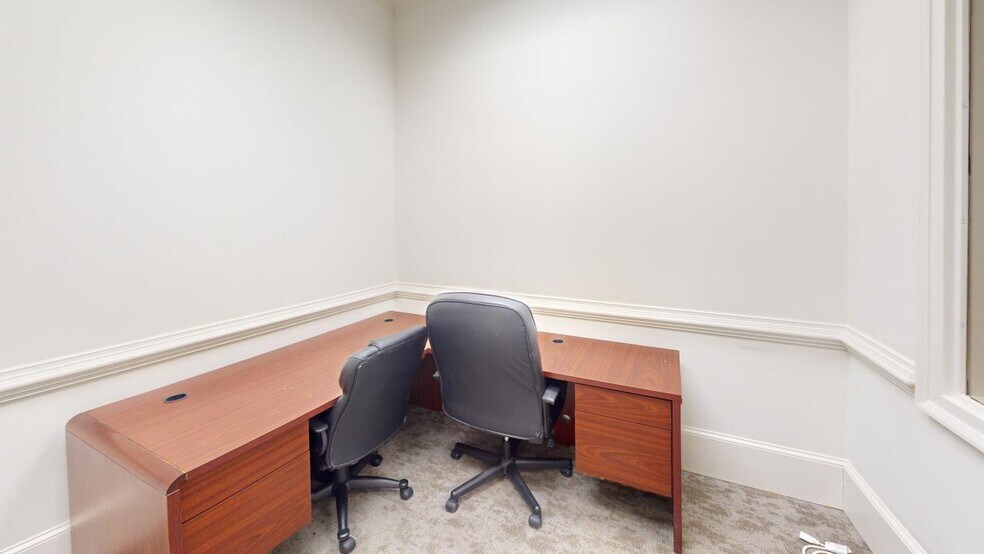 More Photos Of 430 Winkler Dr, Alpharetta Light Manufacturing For Sale